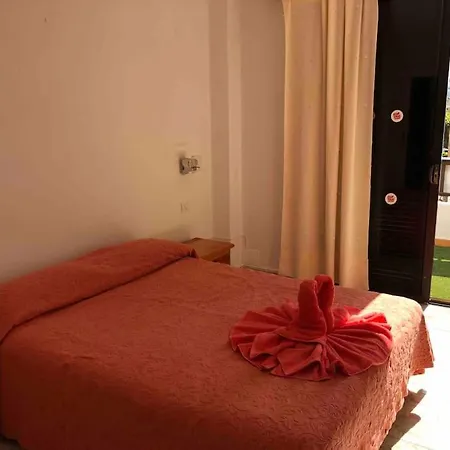 Parque Santiago 2 2 Bedroom 3 Bathroom Duplex شقة