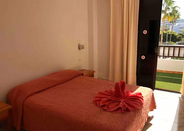 Parque Santiago 2 2 Bedroom 3 Bathroom Duplex شقة